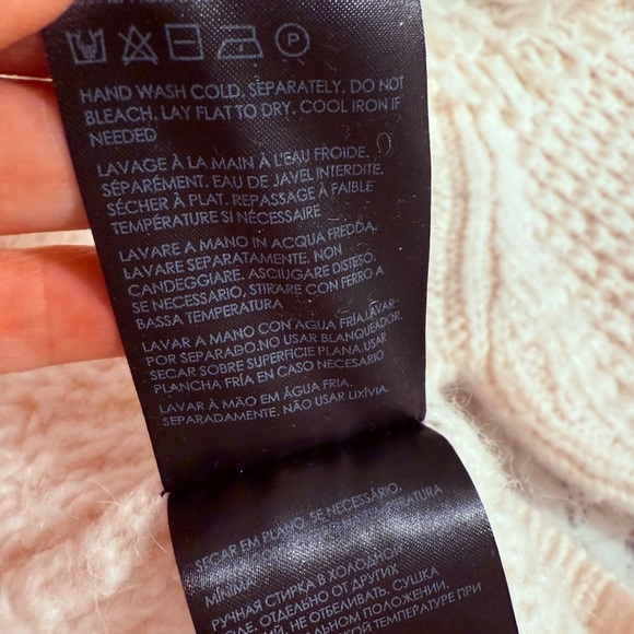 Club Monaco Sweater White - Picture 8 of 14